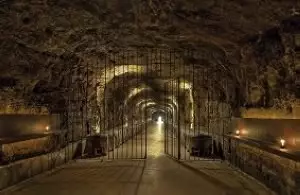 Bodegas Roda abre su calado al público