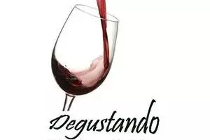 La Universidad de Navarra crea un Club de Vinos para acercar la cultura vinícola a la comunidad universitaria