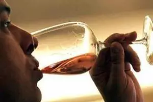Un francés se anima a innovar en degustación de vinos