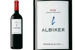 Albiker 2011 gana la muestra de maceración carbónica