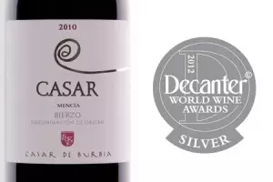 Dos bierzos se alzan con la medalla de plata en los Premios Decanter 2013