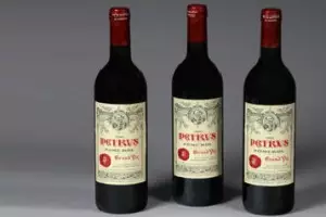 La austeridad «obliga» al Elíseo a vender vinos de lujo