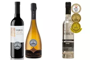 Tres medallas de Oro en menos de un mes para el aguardiente de uva Gewürztraminer Verum