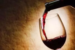 Vino tinto, té verde, ajos y seta shiitake: los «alimentos-medicina»