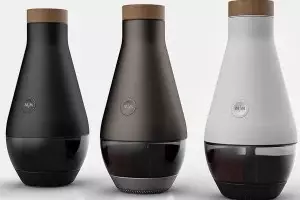La máquina que convierte el agua en vino en tres días