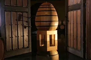 Depósito ovoidal único en España para la elaboración de ‘Teso La Monja’