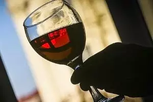 Los beneficios de beber vino