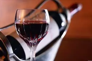 Científicos españoles obtienen vino con hasta cuatro grados menos de alcohol sin alterarlo