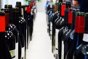 La regeneración del sector vitícola español marcará la Guía Peñín 2016