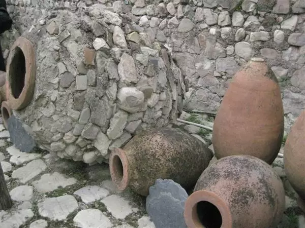 ¿Conoces el método de vinificación de Kvevris?