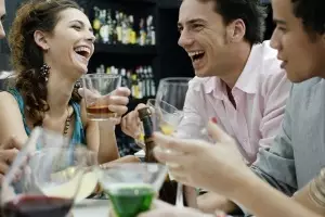 Descubren una molécula que elimina los efectos nocivos del exceso de alcohol en el cerebro