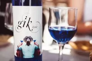 Gïk Live, el vino azul