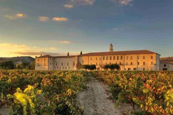 El hotel Abadía Retuerta LeDomaine elegido Mejor Hotel de España y Portugal